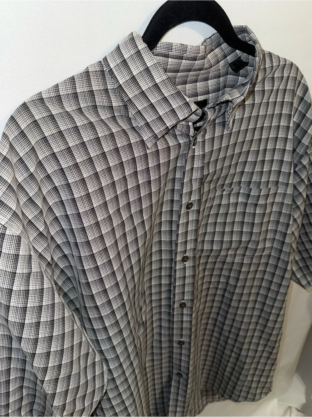 Men's Bugatchi Uono Short-Sleeve Black/White Plaid Button-Up Shirt - Size Large